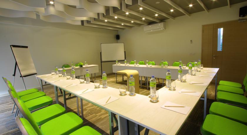 Maxonehotels At Bukit Jimbaran Kültér fotó