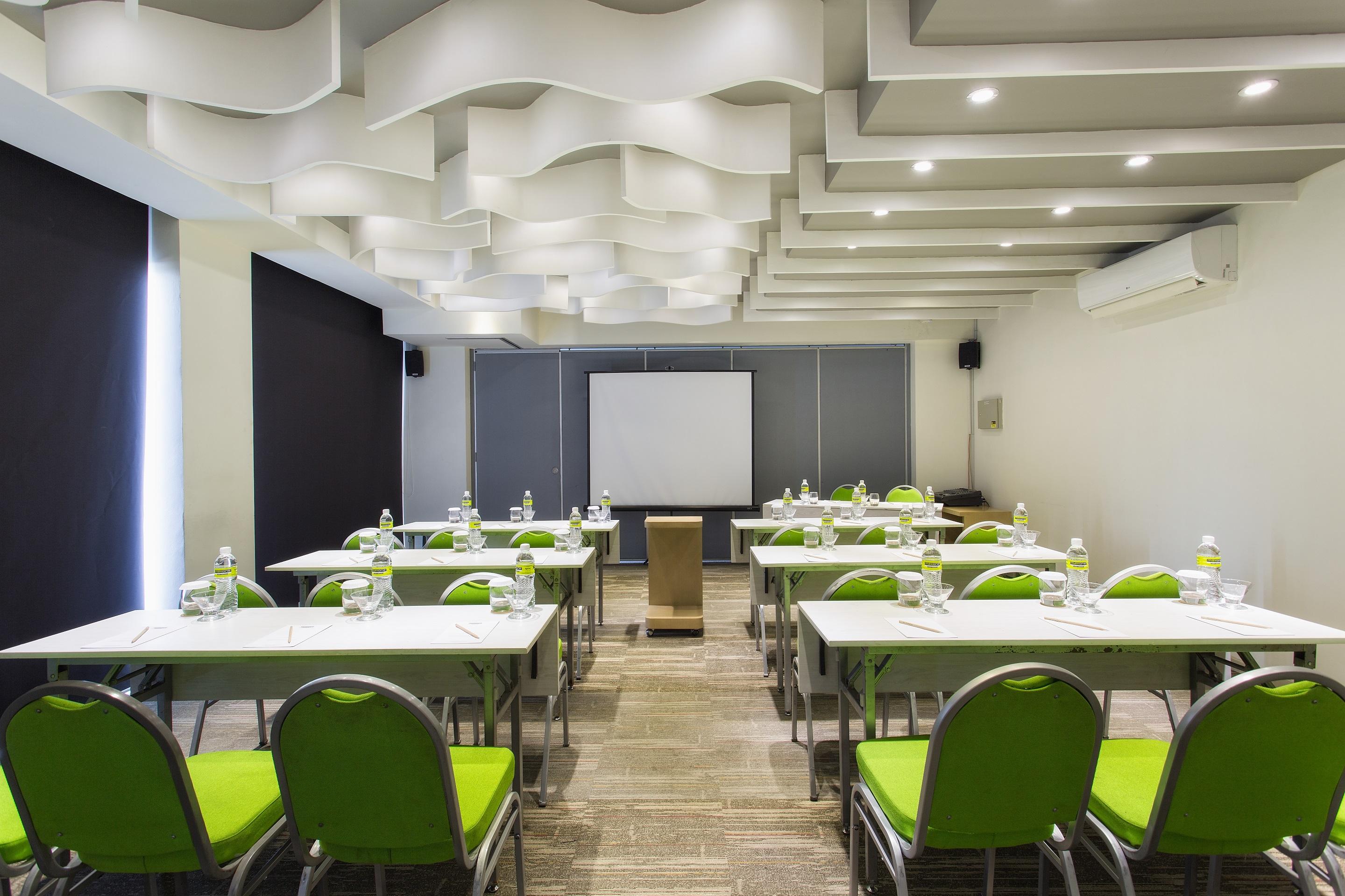Maxonehotels At Bukit Jimbaran Kültér fotó