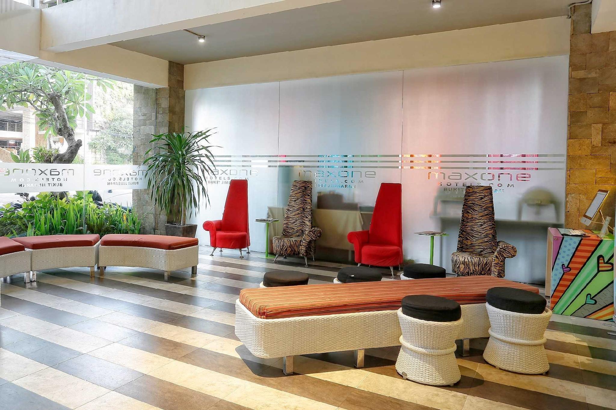 Maxonehotels At Bukit Jimbaran Kültér fotó